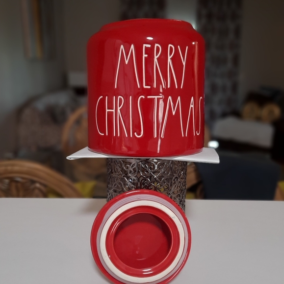 ππ§π»βπRae Dunn Merry Christmas Cani - Picture 3 of 4